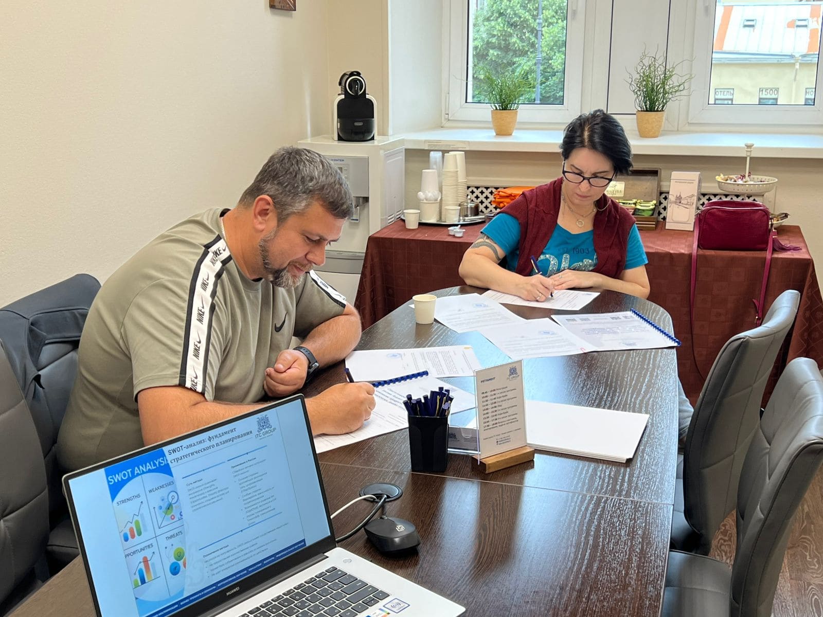 9-10 июля 2025 года прошёл семинар на тему "Стратегический маркетинг. Анализ рынка. Анализ внутренней среды компании: продукты, преимущества, недостатки. Анализ конкурентов"